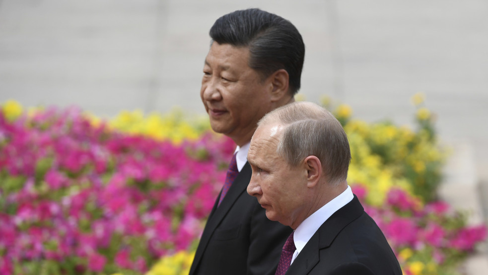 Moszkva és Peking szövetsége: így építenének új világrendet
