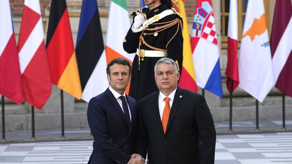 Alkalmazott politika: mi a közös Macronban és Orbánban?