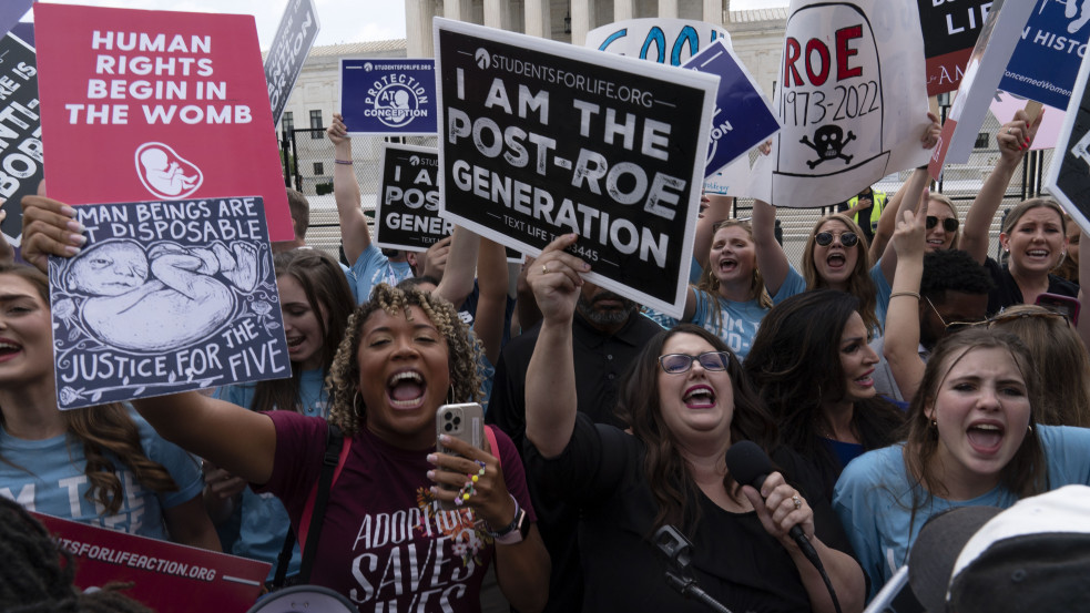 Birodalmi háború az anyaméh fölött - az abortuszkérdés a keresztény és szekuláris Amerika szakítópróbája