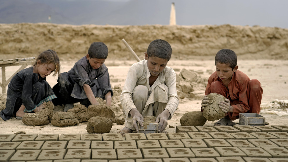 Fájó igazság: a kényelmes nyugati életmód táplálja a gyermekmunkát 