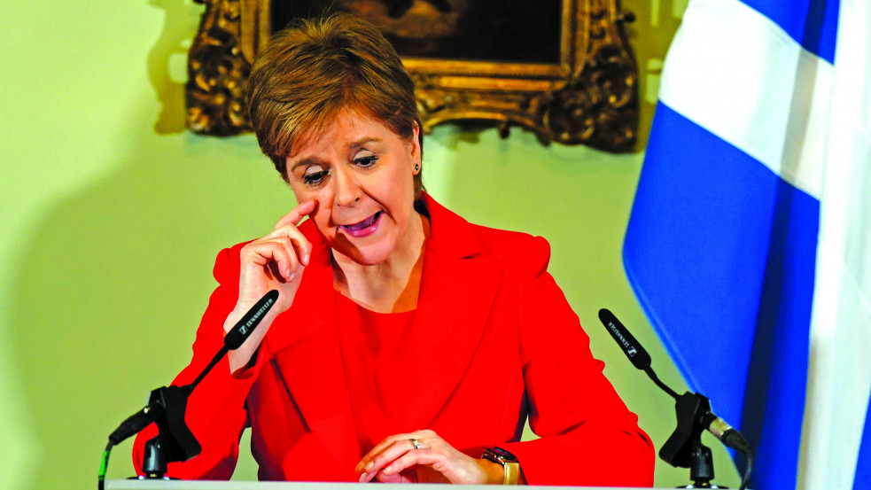 A skót miniszterelnök bukása és a transzkérdés