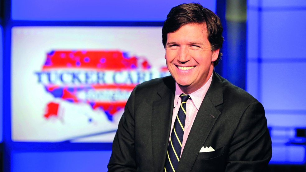 Tucker Carlson, a  legnézettebb műsorvezető harca mindenkivel