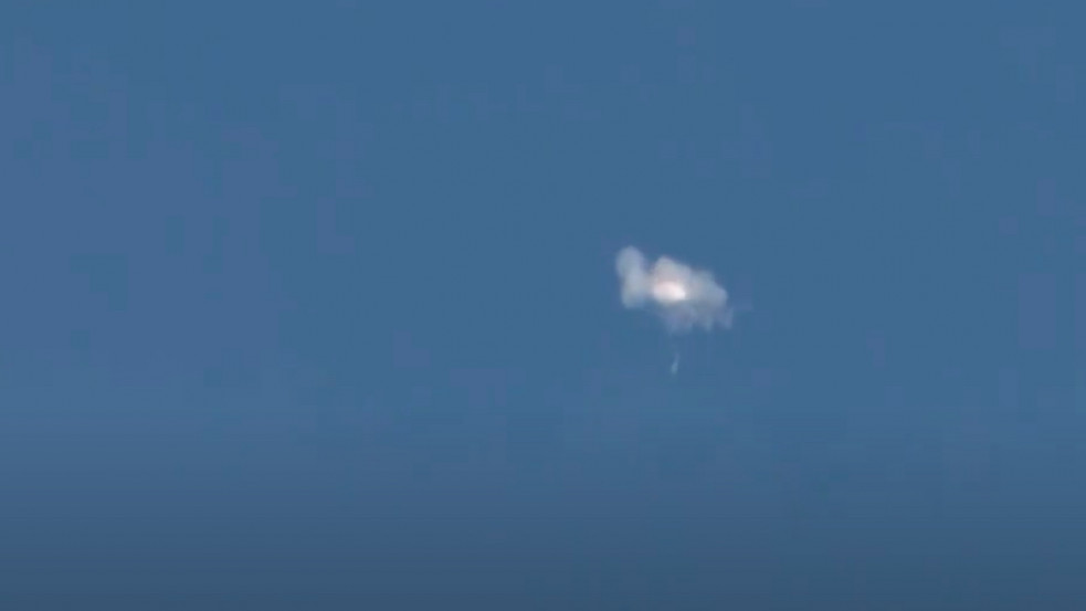 Videó: lelőtték az USA fölött repkedő kínai ballont