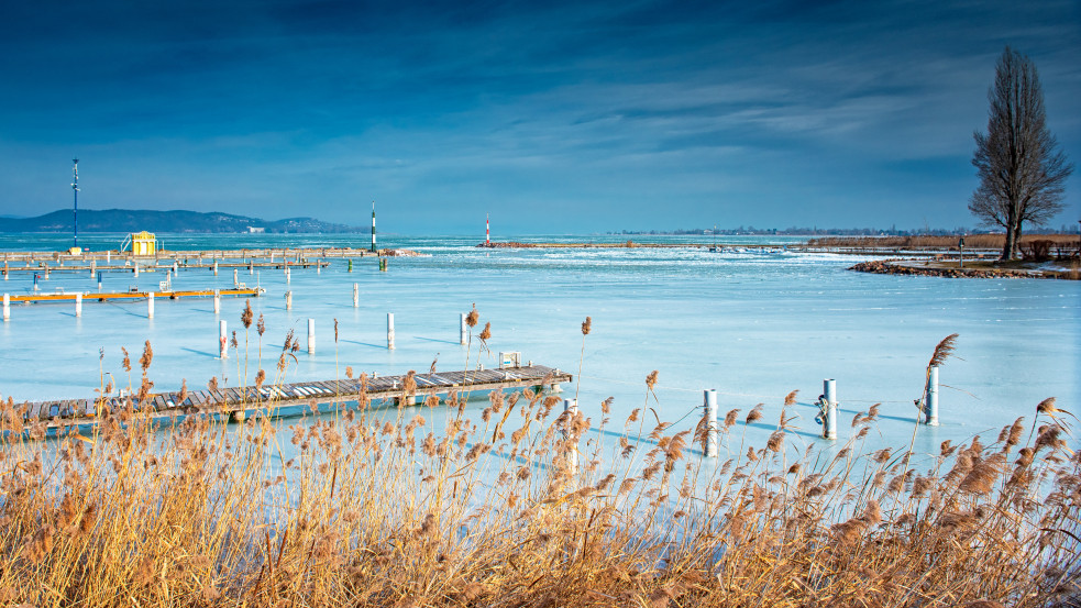 Életveszélyes a Balaton jege