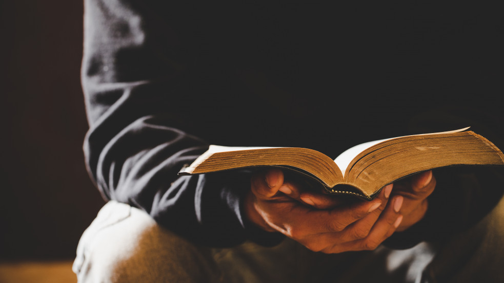Felmérés: egyre kevesebb amerikainak származnak a Bibliából az erkölcsi alapelvei