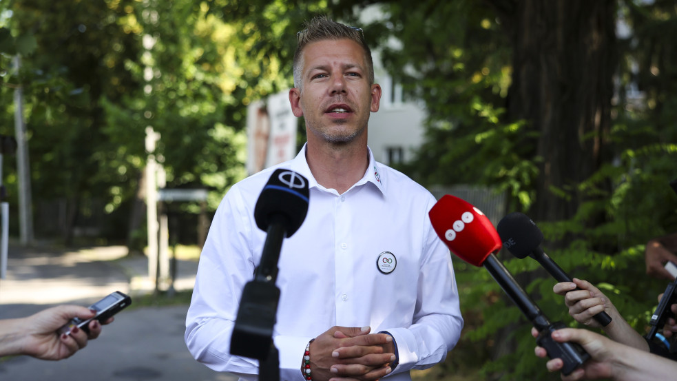 A Blikk már szavazást is indított: hibát követett el Magyar Péter az ATV-s balhéval?
