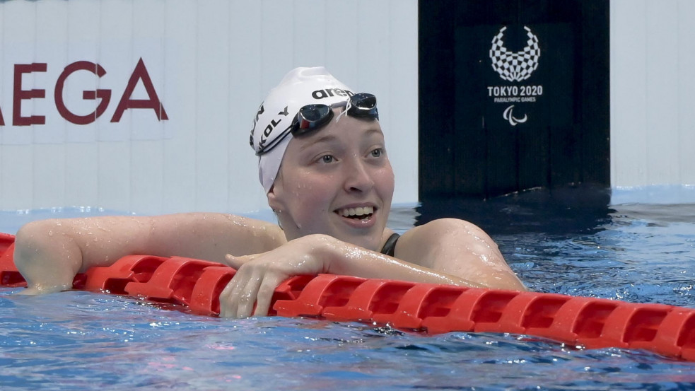 Újabb aranyérmek a Paralimpián: ezúttal Konkoly Zsófia és Pap Bianka brillírozott úszásban