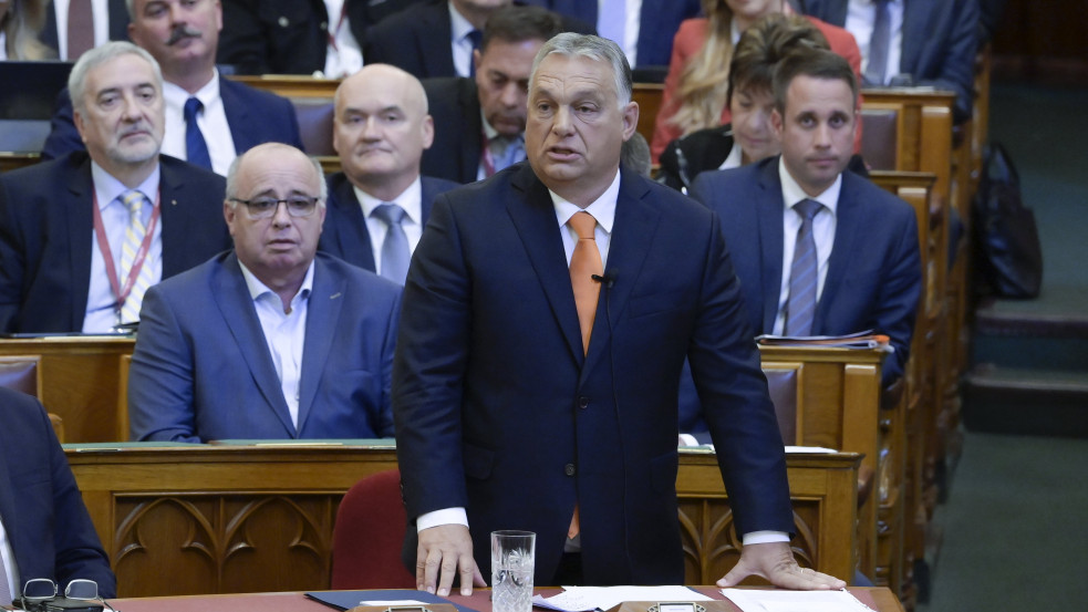 Orbán: Brüsszelből rendszeresen hátba lövik Magyarországot