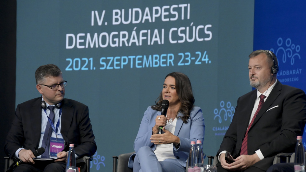 Novák: a családokat nem lehet felülírni, a családnak nincs alternatívája, mindig is a család lesz a mainstream