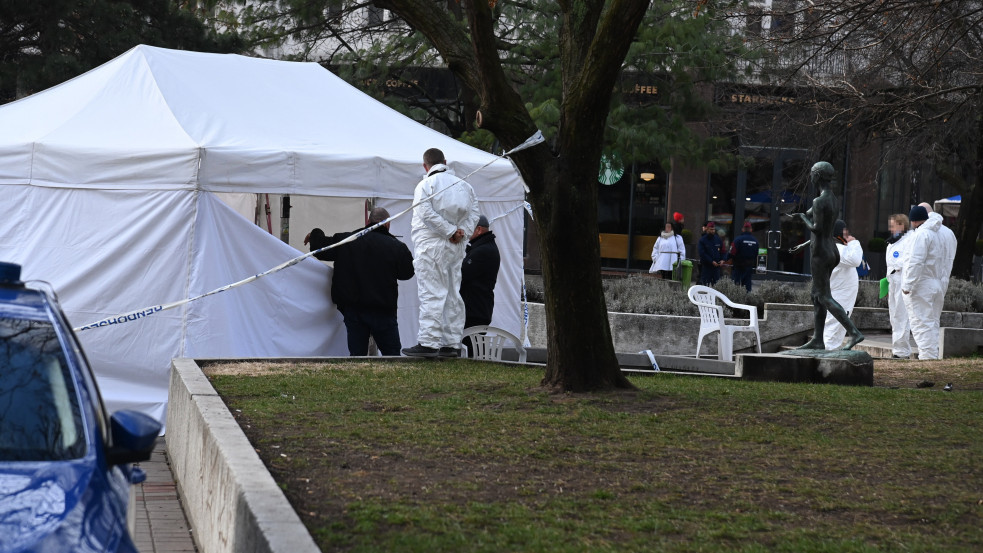 Meghalt két biztonsági őr egy aláírásgyűjtő sátorban Budapesten