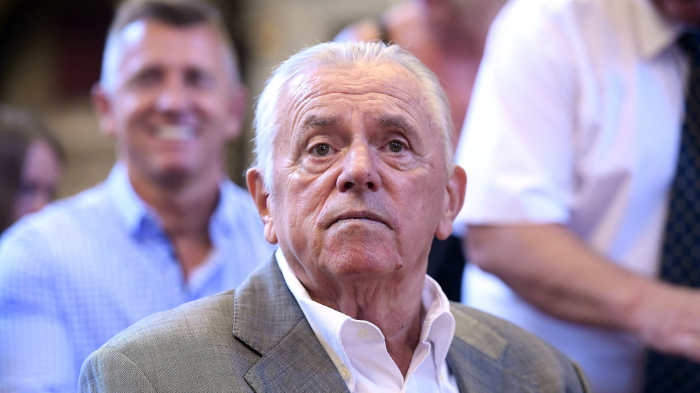 Elhunyt a magyar foci legendás alakja, Mészöly Kálmán