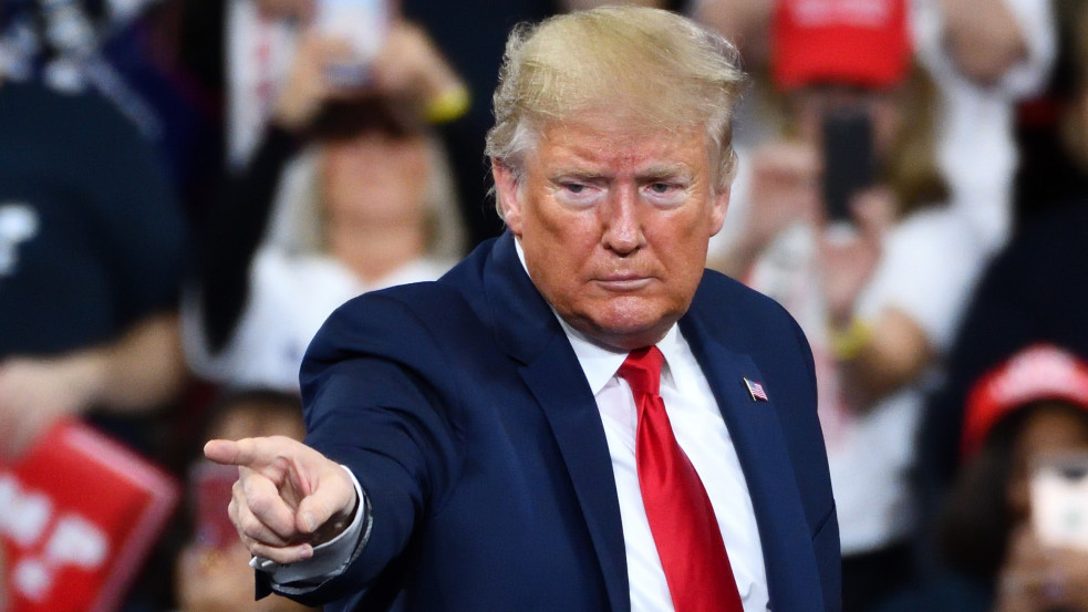 Trump: 2024-ben vissza fogjuk venni a Fehér Házat