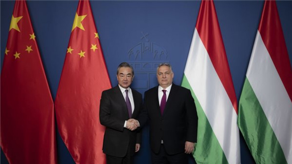 Kína legmagasabb rangú diplomáciai vezetőjét fogadta Orbán