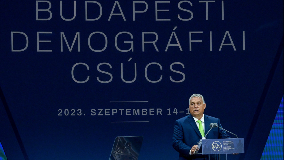 Orbán a demográfiai csúcson bejelentette, milyen kedvezménnyel bővítik ki a családpolitikát