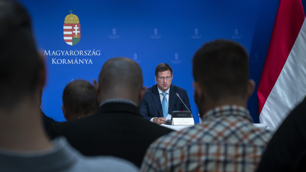 Gulyás Gergely: háborúellenes akciótervről döntött a kormány