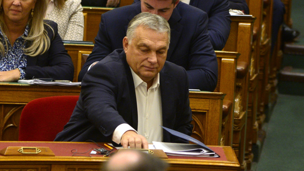Orosz tankok Budapesten? - Orbán Viktornak üzent az ukrán külügy