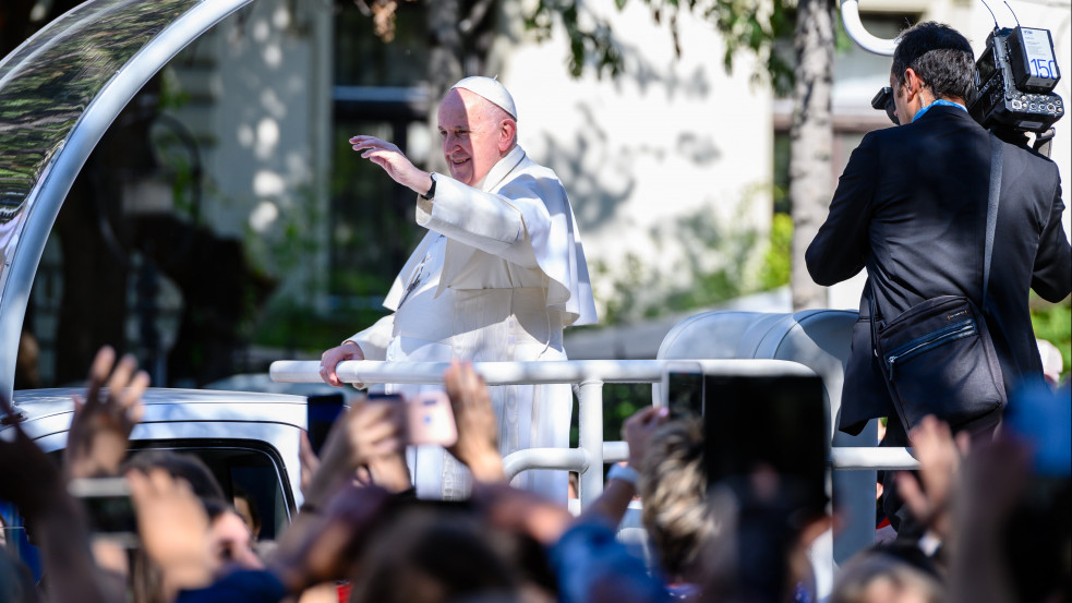 Ferenc pápa: ha elfogadnánk az abortuszt, az olyan lenne, mintha igent mondanánk a mindennapi gyilkosságra