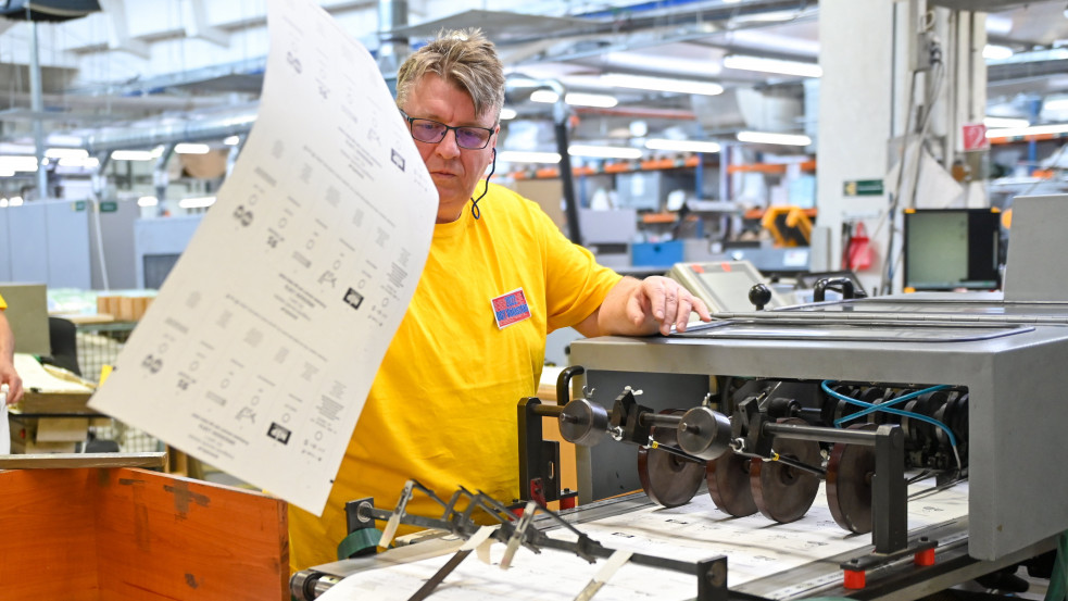 Már a nyomdában: Így fognak kinézni a szavazólapok