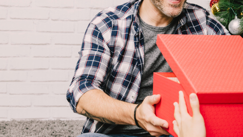 Férfiaknak ajándékot választani? Mutatjuk, hogyan nem lehet mellélőni (x)