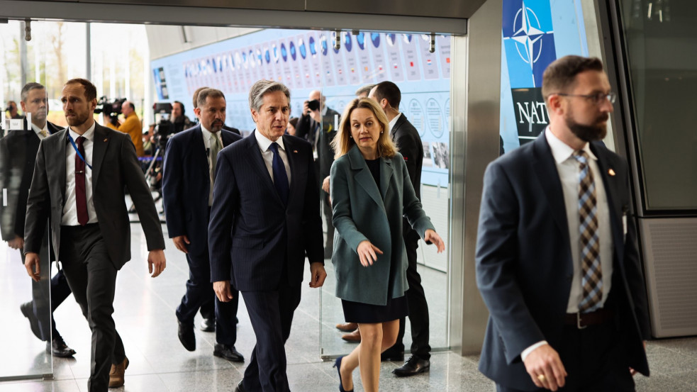 Amerikai NATO-nagykövet: állandóan változik az ukrán katonai igények listája