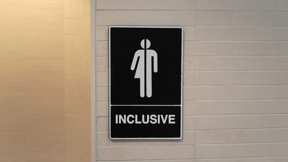 Megvonnák az állami támogatást a genderideológiának ellenálló iskoláktól az USA-ban