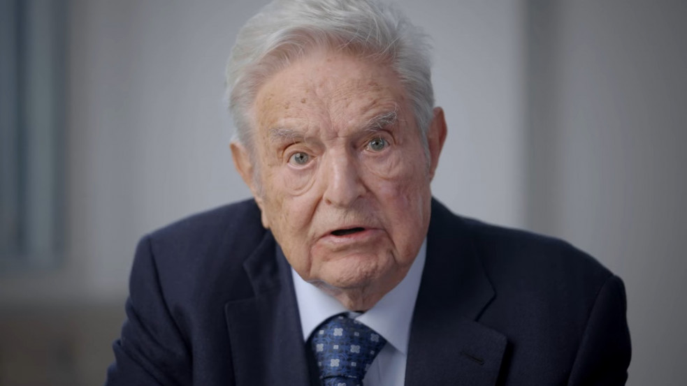 Soros György reménykedik, hogy áprilisban kiszavazzák a hatalomból Orbán Viktort
