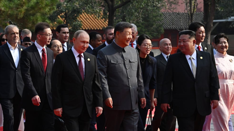 Putyin és Hszi új erőközpontot hirdetett Pekingben