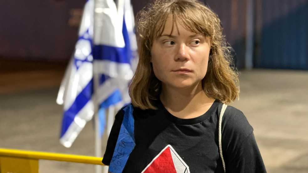 Becsukták a szemüket Greta Thunbergék az október 7-i felvételek levetítésekor