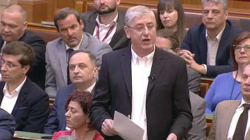 Gyurcsány Ferenc törvénytelennek nevezte a kormányt, Kövér László szerint ehhez joga és erkölcsi alapja sincsen