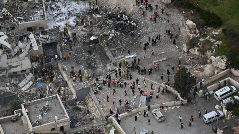 Percről percre: Kinevezték Hamenei ideiglenes utódját, hat emberrel végzett egy iráni támadás Bét Semesben