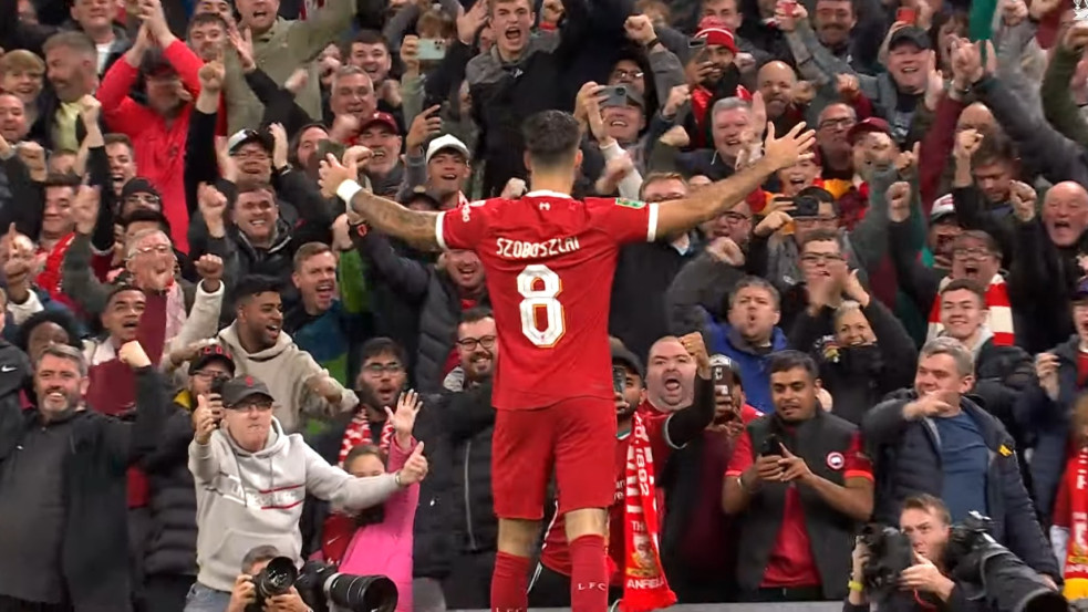 Ez bizony betalált: Szoboszlai bravúros góljával vette át a vezetést a  Liverpool a Leicester City ellen - videó