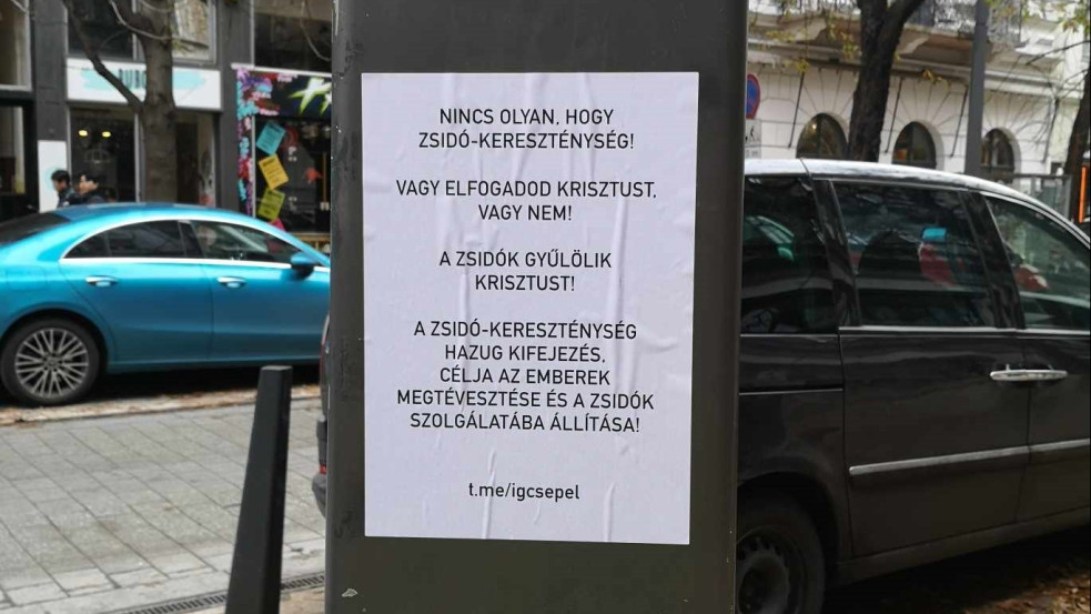 Zsidók és keresztények ellen uszító plakátok jelentek meg Budapesten