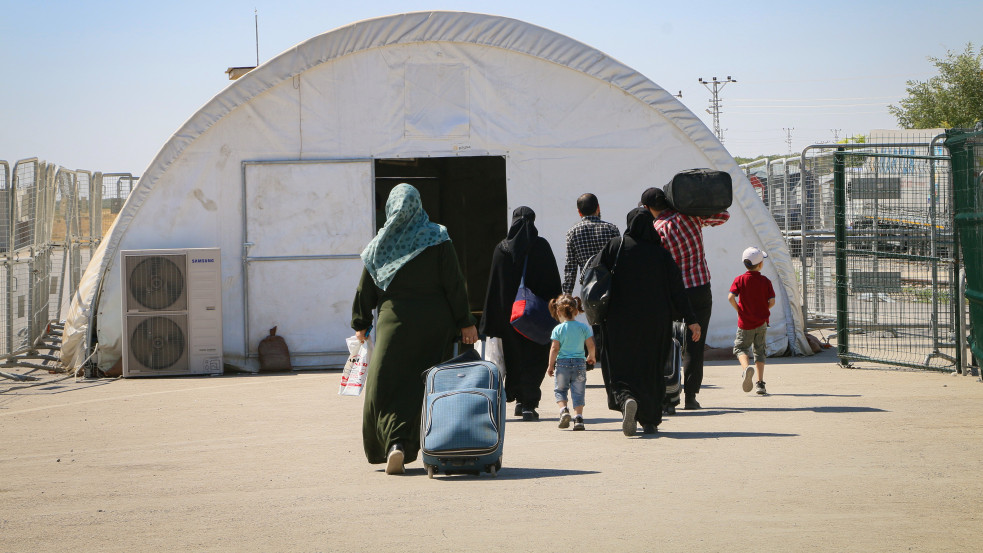 Drámai: 15 éves mazsorettes kislányként csatlakozott az Iszlám Államhoz - Elkezdődött az egyik leghíresebb német dzsihadista pere