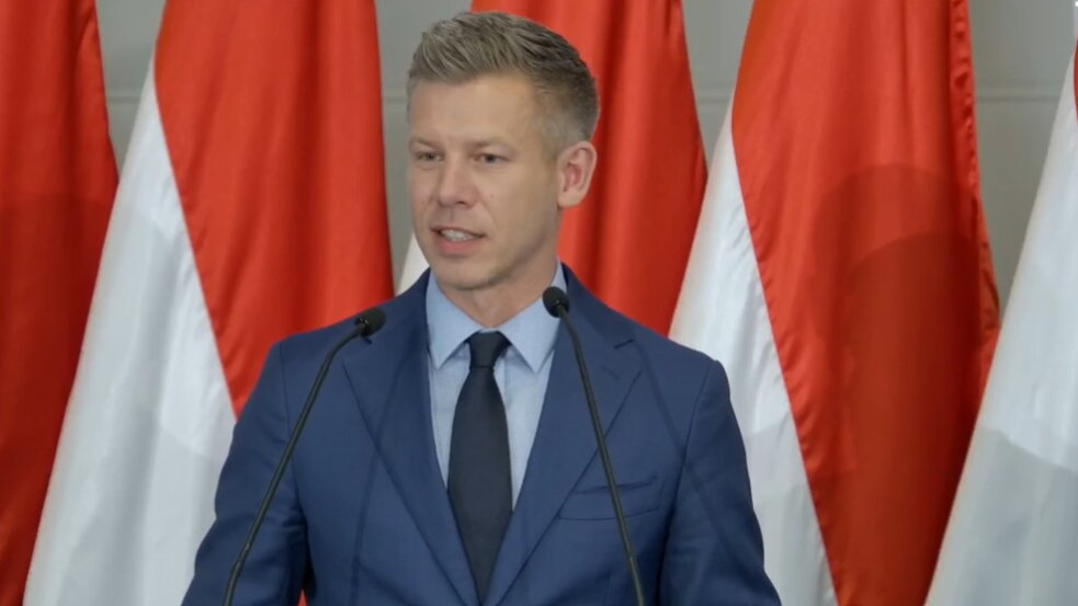 Magyar Péter bemutatta az első hét miniszterét 