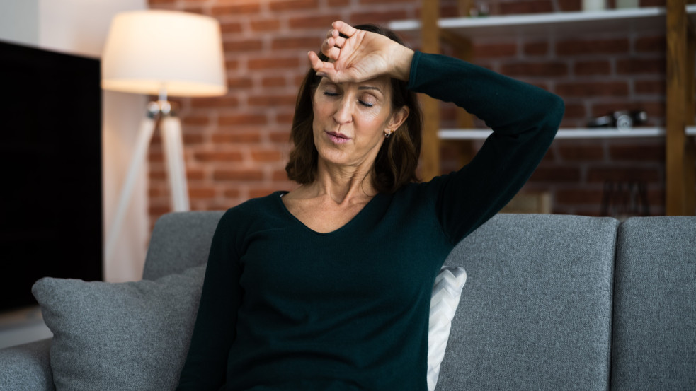 4 tünet, ami a hormonális egyensúly felborulását jelezheti (x)