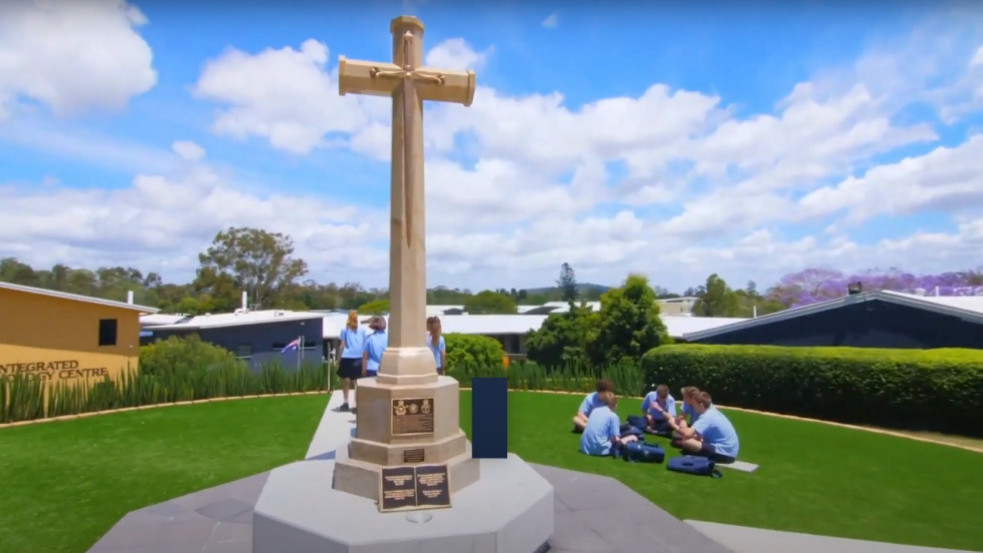 Perlik az ausztrál keresztény iskolát, ahol a beiratkozásnál aláíratták, hogy a homoszexualitás bűn