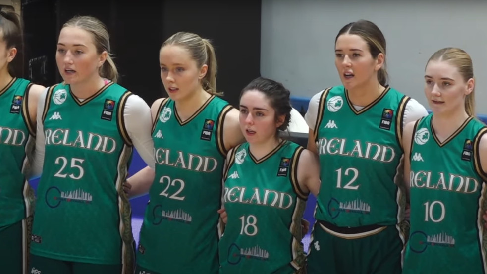 Nem voltak hajlandók kezet fogni az izraeliekkel az ír női kosárlabda-válogatott játékosai - videó