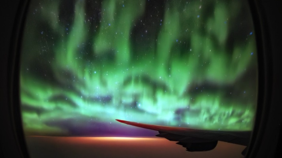 Fotó: Bámulatos képet osztott meg egy pilóta, mit látott Izland felett az égen