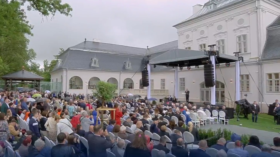Orbán a nemzeti összetartozás napján: június 4. a magyar nemzet elleni gyilkossági kísérlet napja