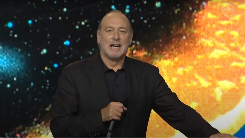 Végleg lemondott a Hillsong Church vezető lelkészi tisztségéről Brian Houston