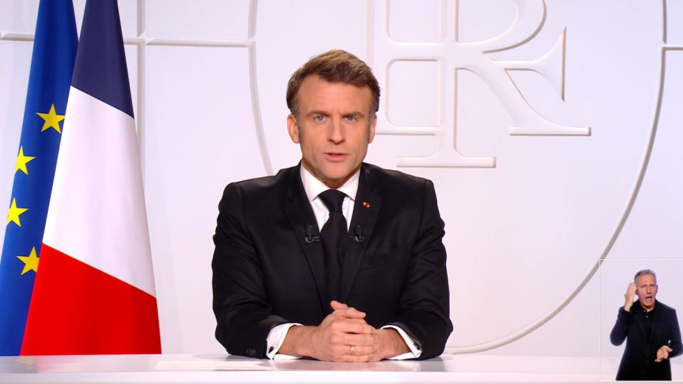 Macron: az ukrajnai béke szavatolása „talán európai erők bevetését is magában foglalja majd”