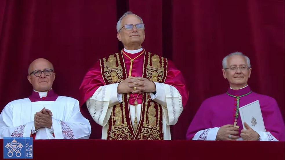Az amerikai Robert Francis Prevostot választották pápának, a XIV. Leó nevet vette fel