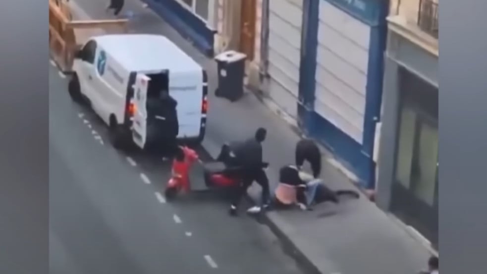 Videó: A nyílt utcán akarták elrabolni a francia kriptovezér lányát és unokáját Párizsban