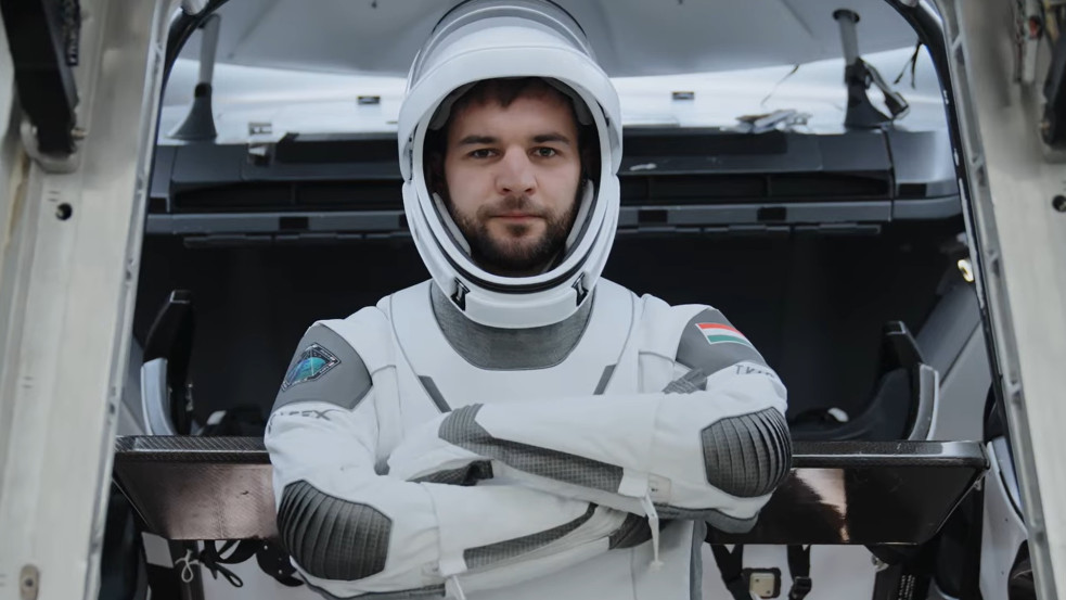 Holnapra halasztotta a SpaceX Kapu Tiborék űrmisszióját