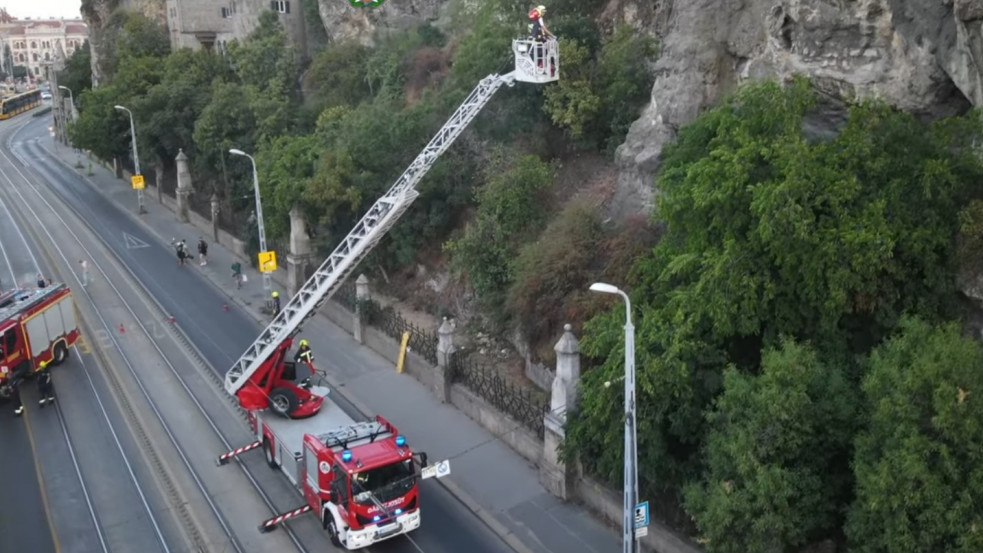 Leesett egy férfi a Gellért-hegyről, alpintechnikával kellett kimenteni - videó