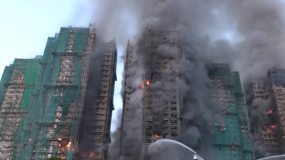 Brutális tűz ütött ki több hongkongi toronyházban, sok a halott