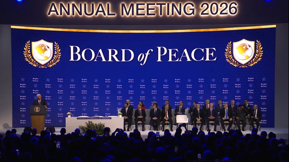 Itt a Béketanács alapító nyilatkozata, nézze élőben az aláírást