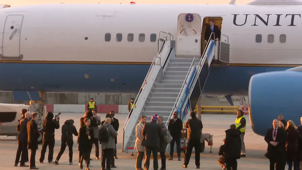 Budapestre érkezett Marco Rubio