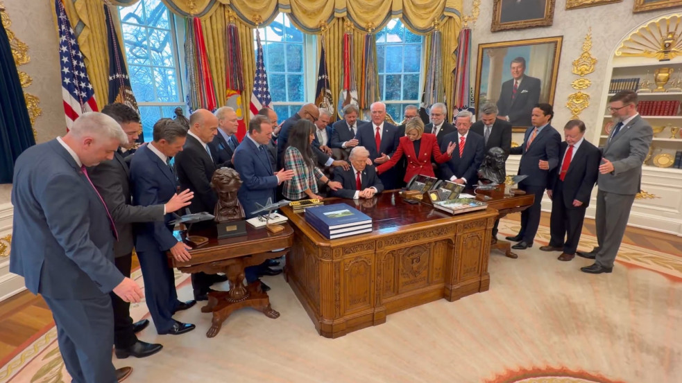 Evangéliumi vezetők imádkoztak Trump elnökért