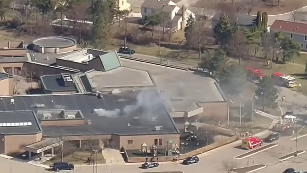 Kisteherautóval hajtottak az egyik legnagyobb amerikai zsinagógába